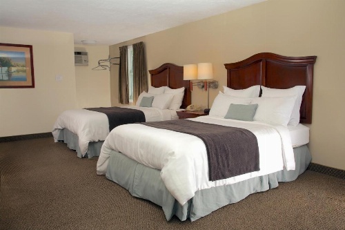 Holiday Hill Inn & Suites image 23