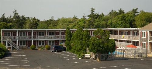 Holiday Hill Inn & Suites image 37
