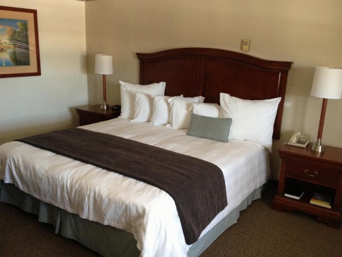 Holiday Hill Inn & Suites image 8